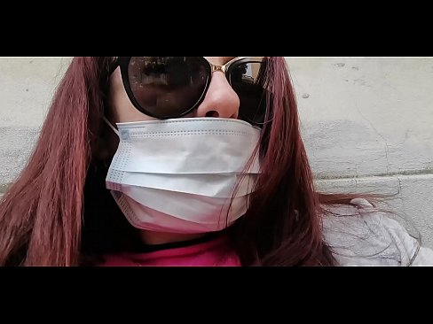 ❤️ Nicoletta kostaa naapurilleen ja pissaa hänen autotalliinsa (Special Covid19 Italian karanteeni) Vittu video at us