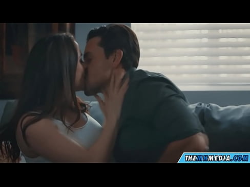 ❤️ Romanttista seksiä hyvän povisen äidin kanssa Vittu video at us